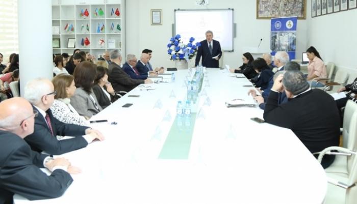 Ədəbiyyat İnstitutunun Elmi şurasının növbəti iclası keçirilib