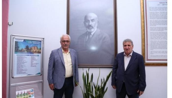 Akademik İsa Həbibbəyli İstanbulda Sabahattin Zaim Universiteti ilə tanış olub