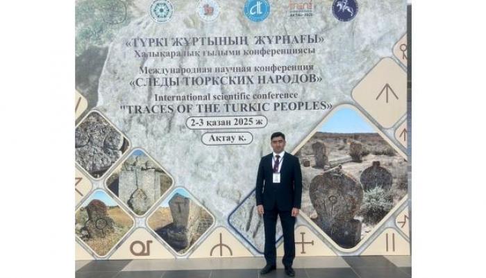 Mehman Həsənli “Türk xalqlarının izi ilə” adlı Beynəlxalq elmi konfransda məruzə edib
