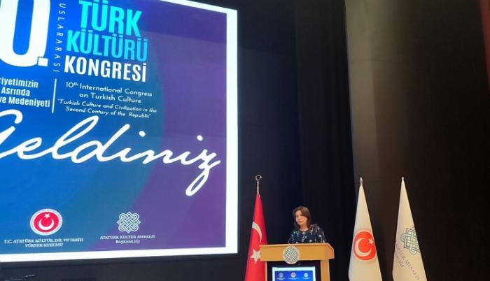 Filologiya elmləri doktoru Salidə Şərifova 10. Uluslararası Türk Kültürü Kongresində məruzə edib